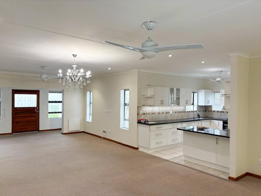 3 Bedroom Property for Sale in Stilbaai Wes Western Cape